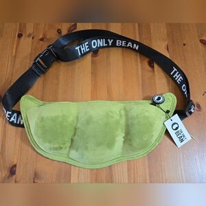 The Only Bean Edamame Pod Shaped Soft Shape Fanny Pack Green